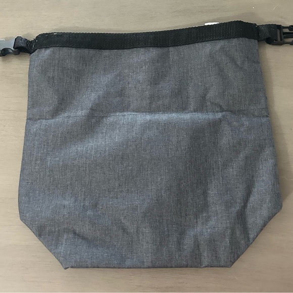 NWT! Twiggy insulated lunch tote - Picture 3 of 6